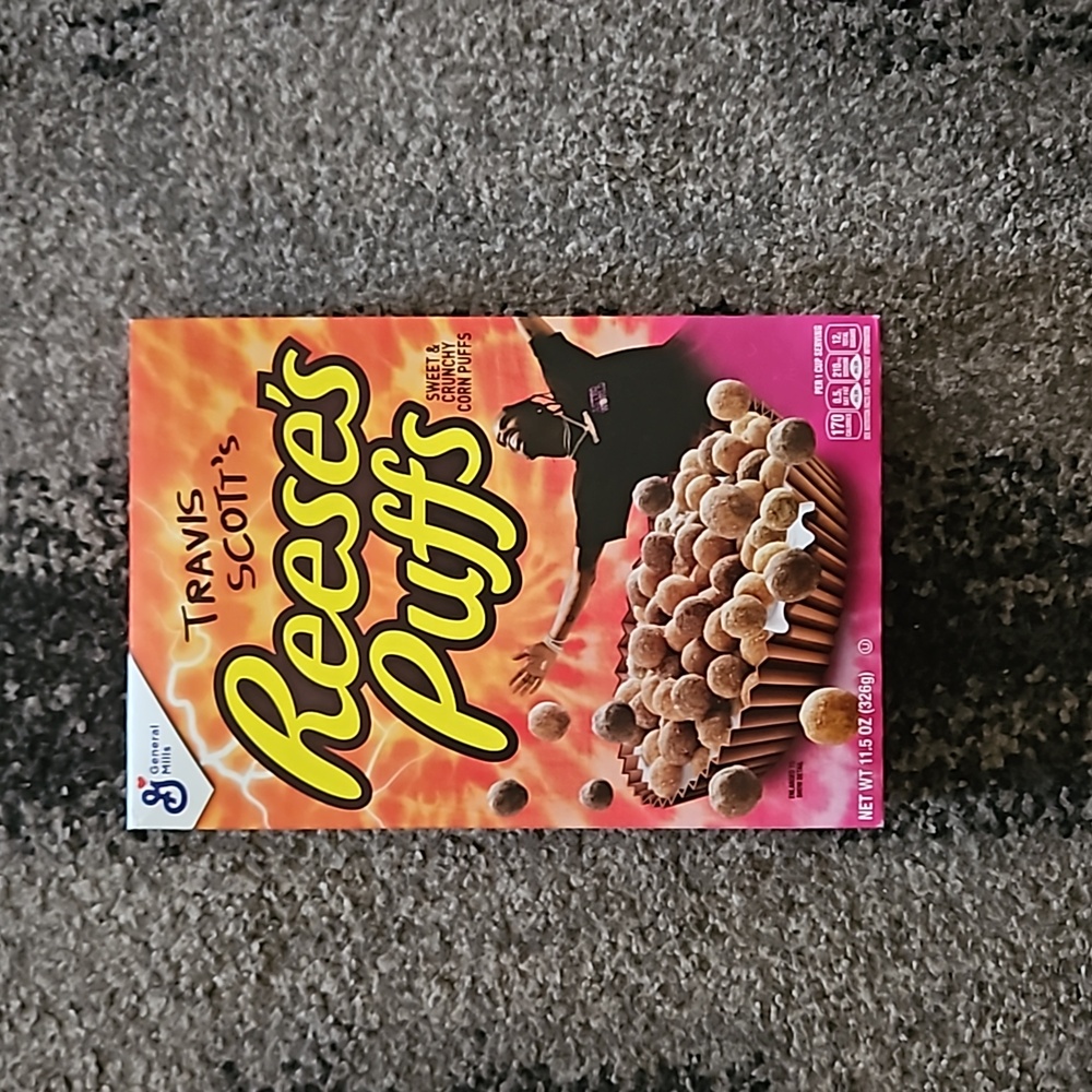 TRAVIS SCOTT REESES PUFFS